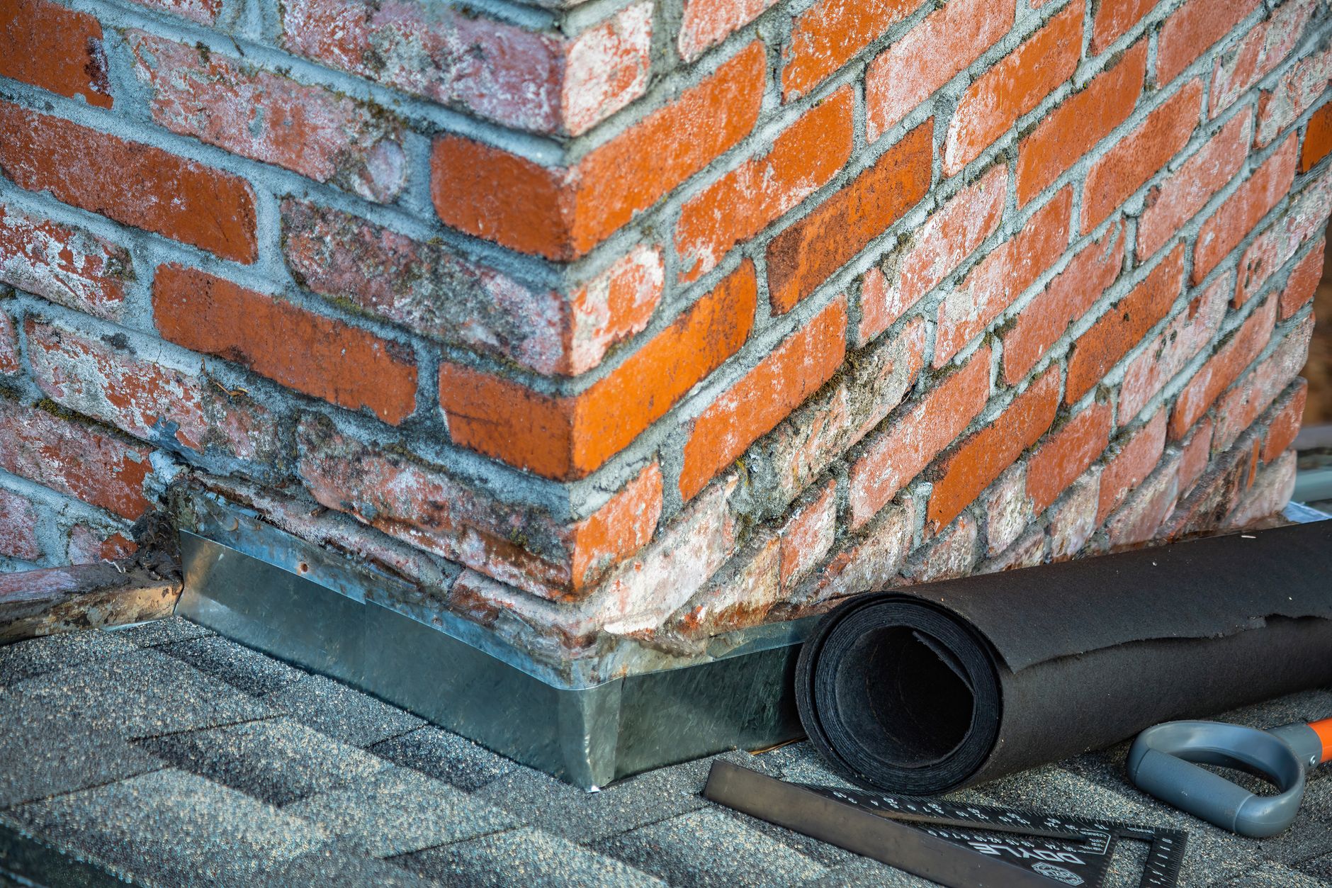 Chimney flashing leak des moines